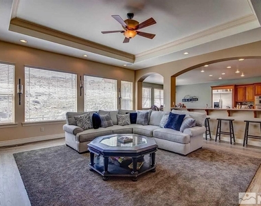 5710 Prairie Dunes Ct - Photo Thumbnail 6