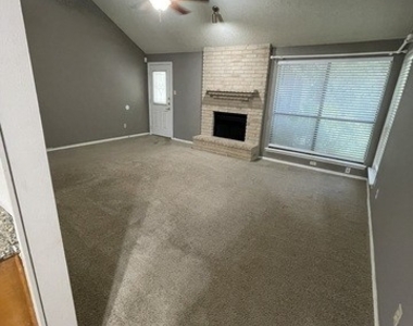 13939 Hunters Hawk St - Photo Thumbnail 8