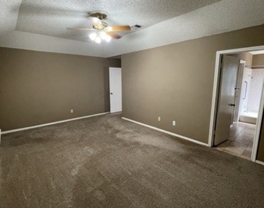 13939 Hunters Hawk St - Photo Thumbnail 11