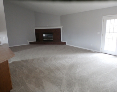 192 Jason Drive - Photo Thumbnail 6