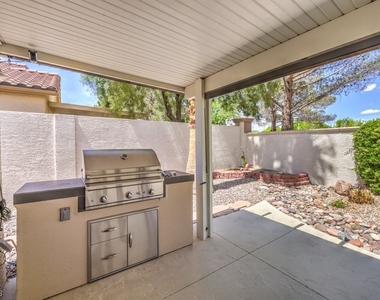 2106 Sunset Vista Avenue - Photo Thumbnail 17