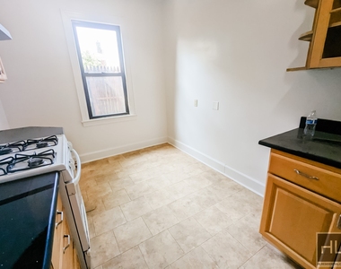 41-04 157th St - Photo Thumbnail 2