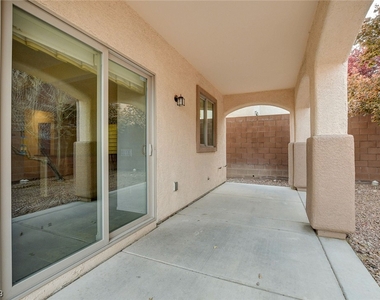 10724 Khalua Avenue - Photo Thumbnail 15