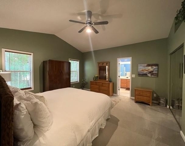 5637 Bay Island Cay Nw - Photo Thumbnail 27