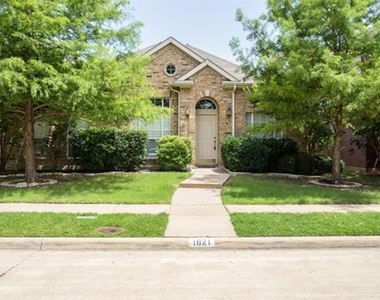 1621 Oak Brook Lane - Photo Thumbnail 14