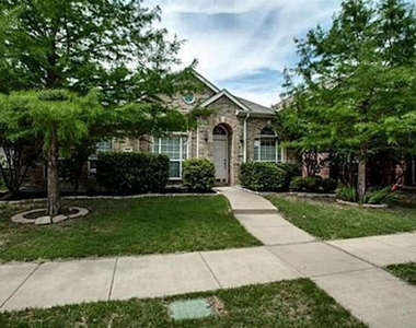 1621 Oak Brook Lane - Photo Thumbnail 15