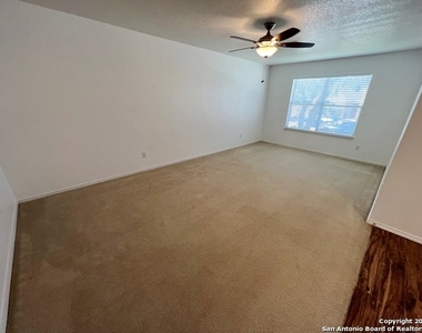 855 Quitman Oak - Photo Thumbnail 5