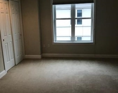 73 Chelsea St - Photo Thumbnail 7