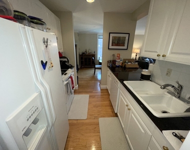 73 Chelsea St - Photo Thumbnail 11
