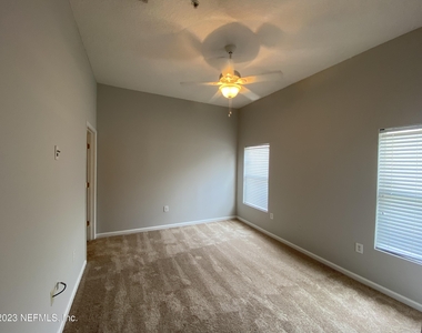 9536 Armelle Way - Photo Thumbnail 12