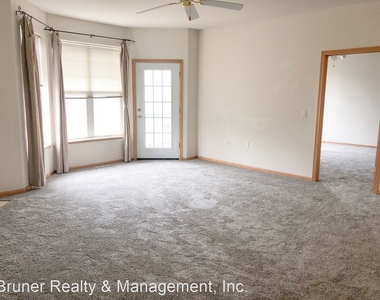 3126 Dorchester, Unit 2 - Photo Thumbnail 18