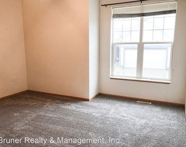 3126 Dorchester, Unit 2 - Photo Thumbnail 7