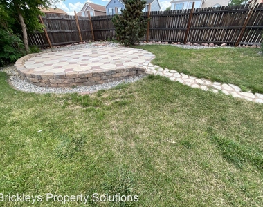 2579 Weyburn Way - Photo Thumbnail 6