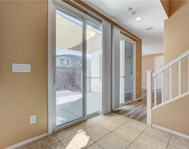 9884 Iris Valley Street - Photo Thumbnail 23