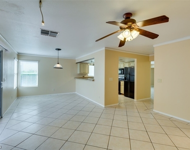 9533 Amber Valley Lane - Photo Thumbnail 13