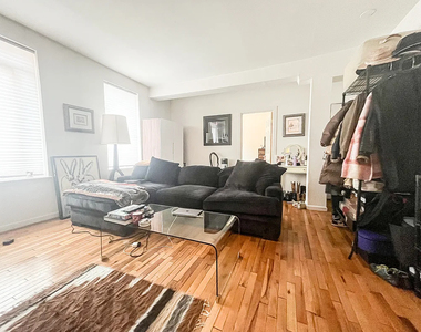 690 Greenwich Street - Photo Thumbnail 3
