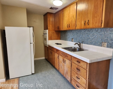 2950 Willamette Street - Photo Thumbnail 4