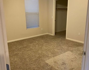 10001 Woodcreek Oaks Blvd #115 - Photo Thumbnail 4