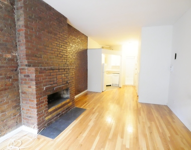 425 East 77th Street - Photo Thumbnail 12