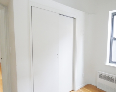 425 East 77th Street - Photo Thumbnail 8