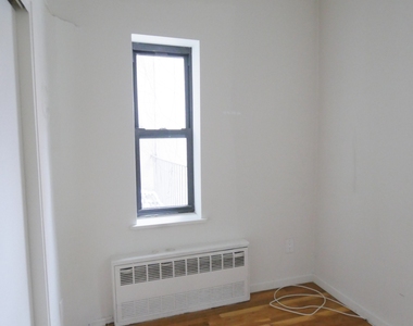 425 East 77th Street - Photo Thumbnail 7