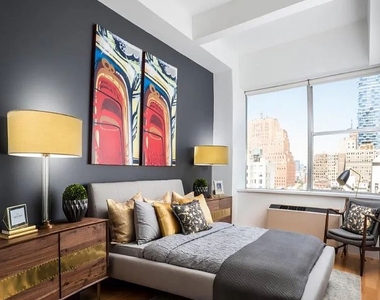 West Broadway, Tribeca, New York, NY - Photo Thumbnail 1