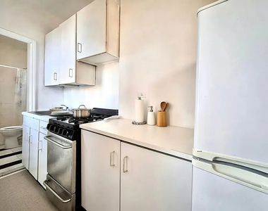 366 West 52nd Street - Photo Thumbnail 1