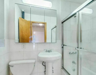 533 West 49th Street - Photo Thumbnail 3