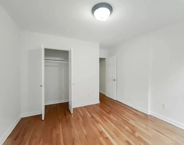 533 West 49th Street - Photo Thumbnail 2