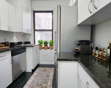 East 37th Street - Photo Thumbnail 2