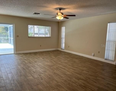 2417 Orangepointe Avenue - Photo Thumbnail 26