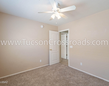 4504 W Sun Quest Street - Photo Thumbnail 28