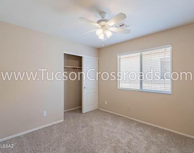 4504 W Sun Quest Street - Photo Thumbnail 27