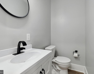 318 Gallatin St Nw #1 - Photo Thumbnail 18