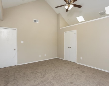 549 Trailcrest Drive - Photo Thumbnail 6