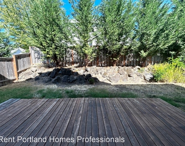 10944 Nw Barrett Way - Photo Thumbnail 19