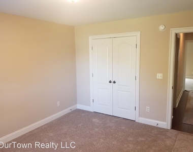 9312 Hoxton Ct - Photo Thumbnail 23