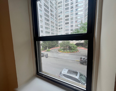 148 West 68th Street - Photo Thumbnail 1