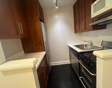 148 West 68th Street - Photo Thumbnail 5