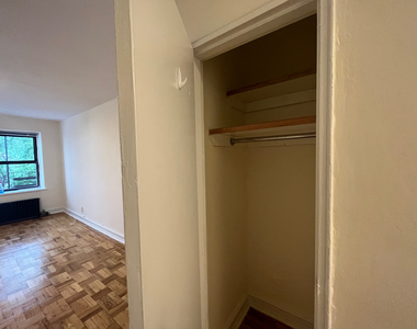 148 West 68th Street - Photo Thumbnail 6