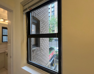 148 West 68th Street - Photo Thumbnail 7