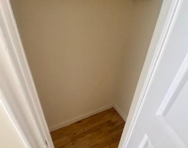 East 67th Street - Photo Thumbnail 8