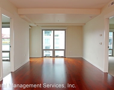 1310 Nw Naito Parkway #404 - Photo Thumbnail 6