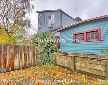 6211 S Virginia Ave - Photo Thumbnail 10