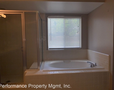 802 E. Catalina Cir. - Photo Thumbnail 14