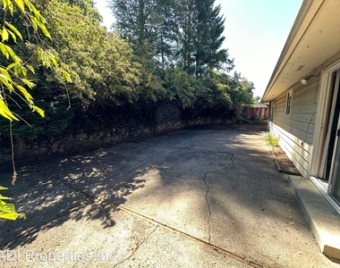 140 Nw 88th Avenue - Photo Thumbnail 9