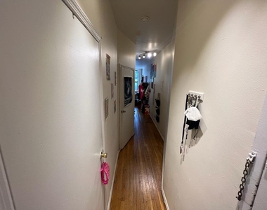 447 West 37th Street - Photo Thumbnail 4