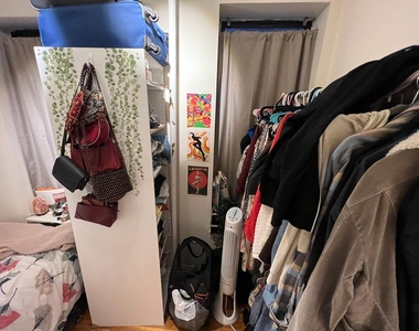 447 West 37th Street - Photo Thumbnail 11