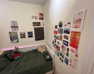 447 West 37th Street - Photo Thumbnail 7
