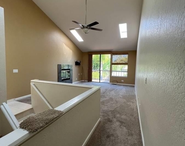 1537 Hidden Terrace Ct - Photo Thumbnail 9